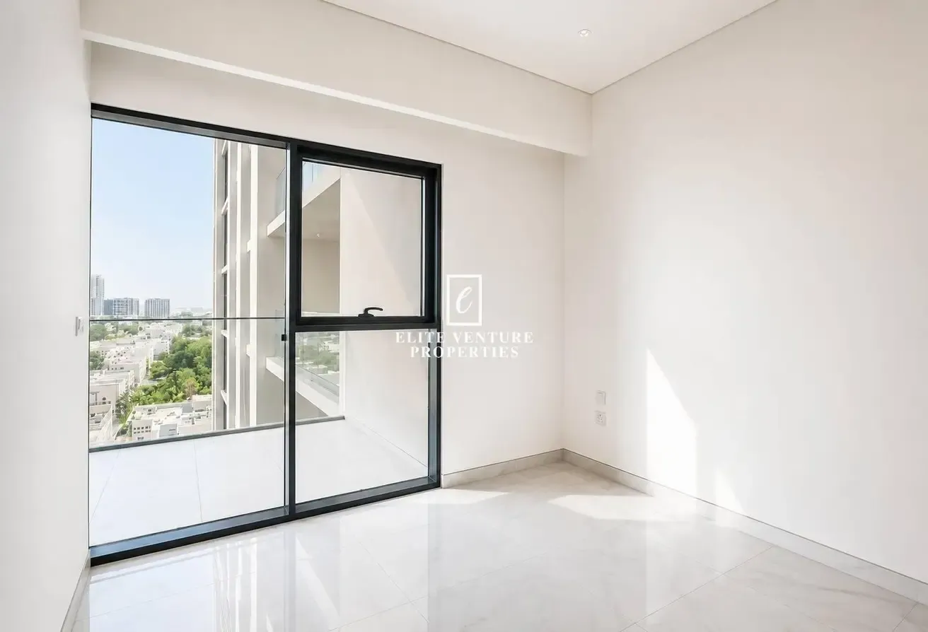 POOL VIEW | READY TO MOVE | CLOSE TO AMENITIES