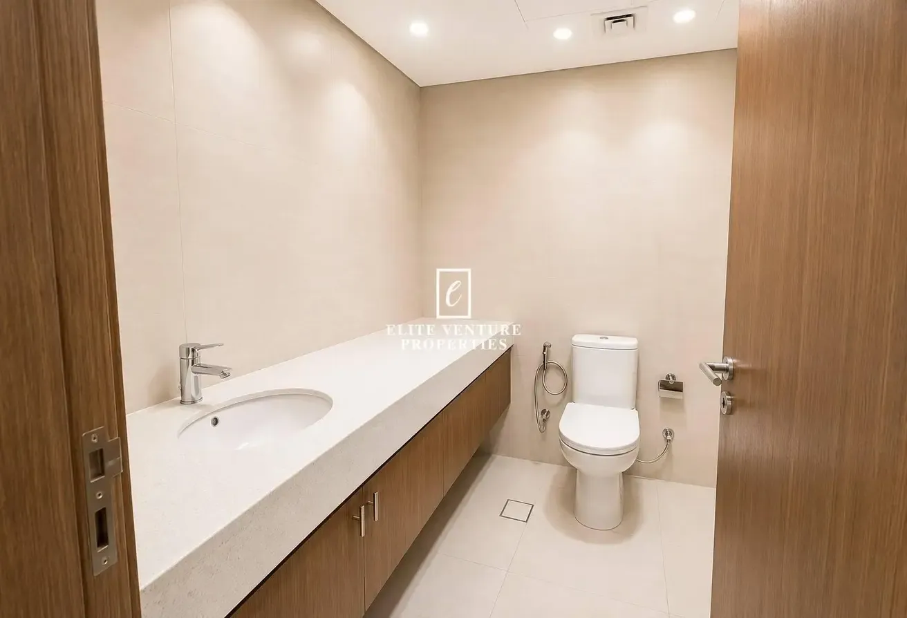 POOL VIEW | READY TO MOVE | CLOSE TO AMENITIES