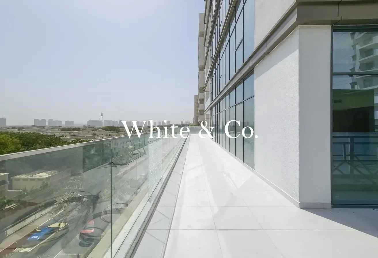 large layout | Villa View | available now