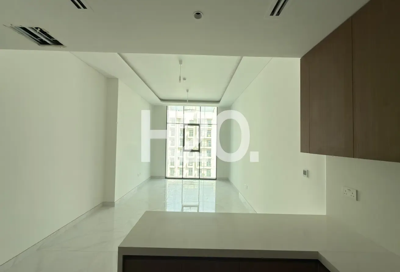 Community View | Multiple Units | Semi Furnished