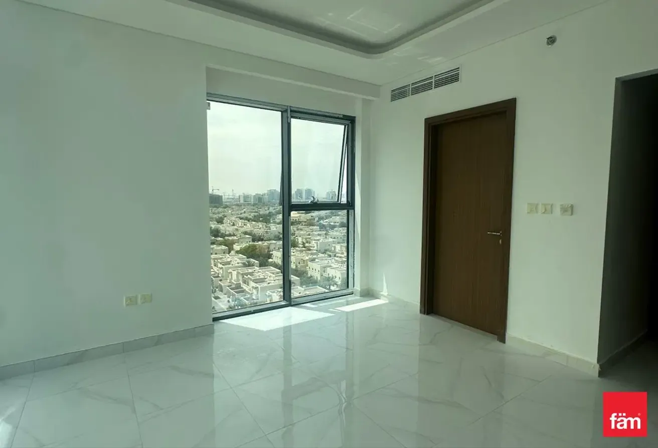 Amazing Amenities, Unobstructed View !