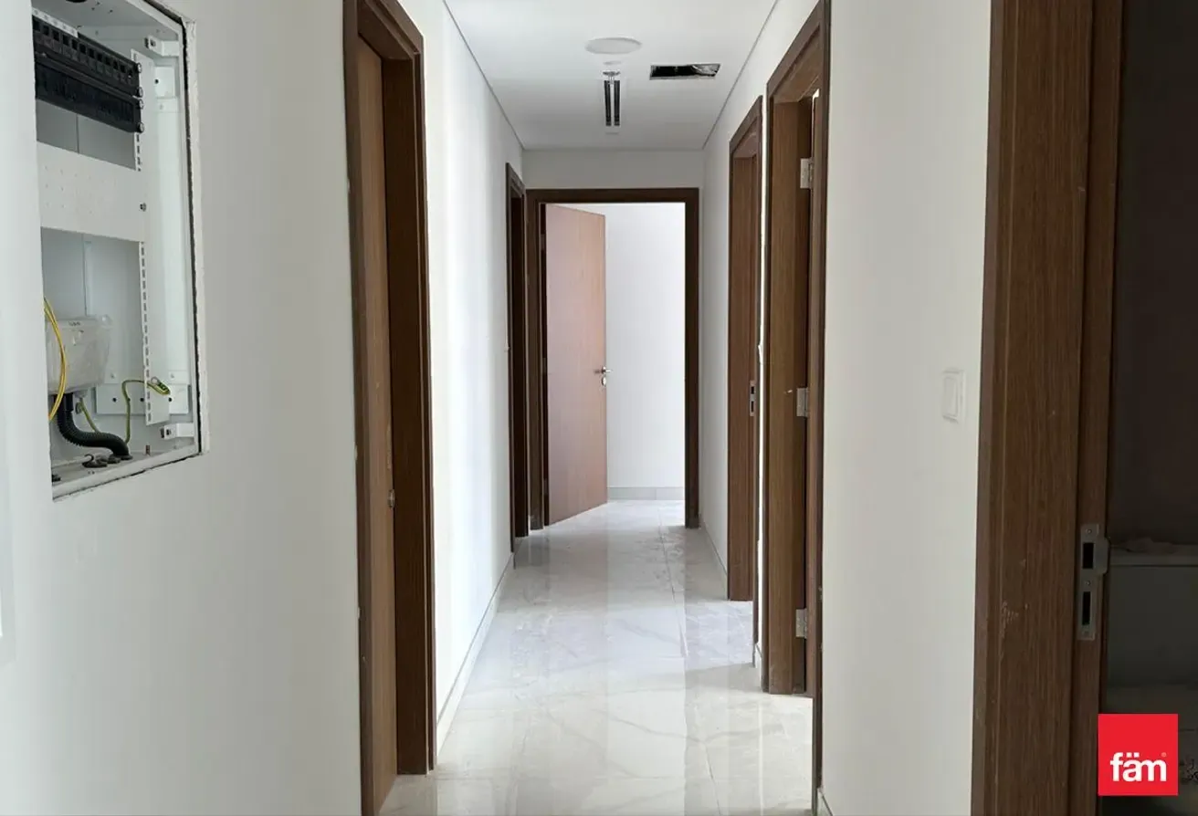 Amazing Amenities, Unobstructed View !