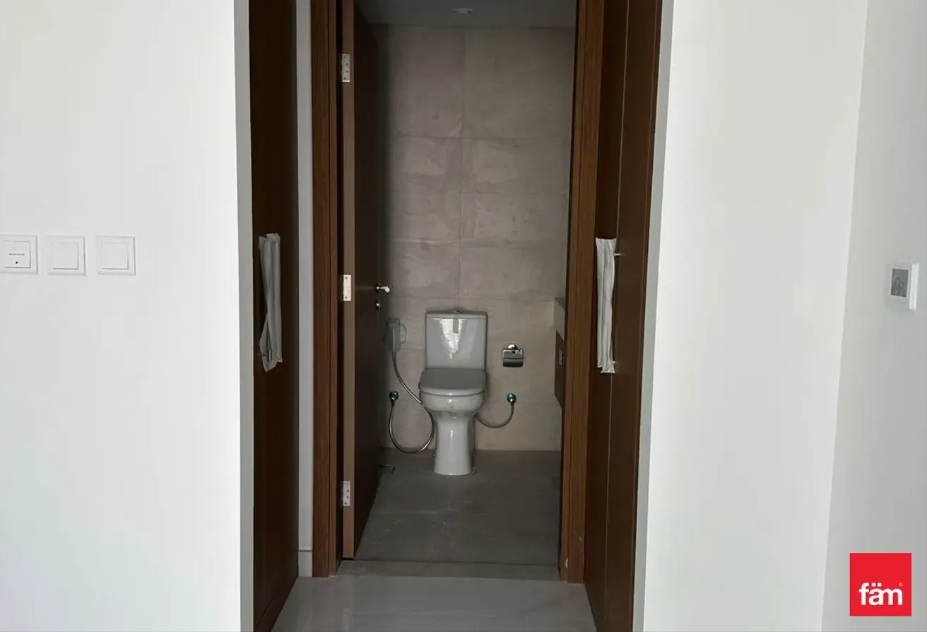 Amazing Amenities, Unobstructed View !