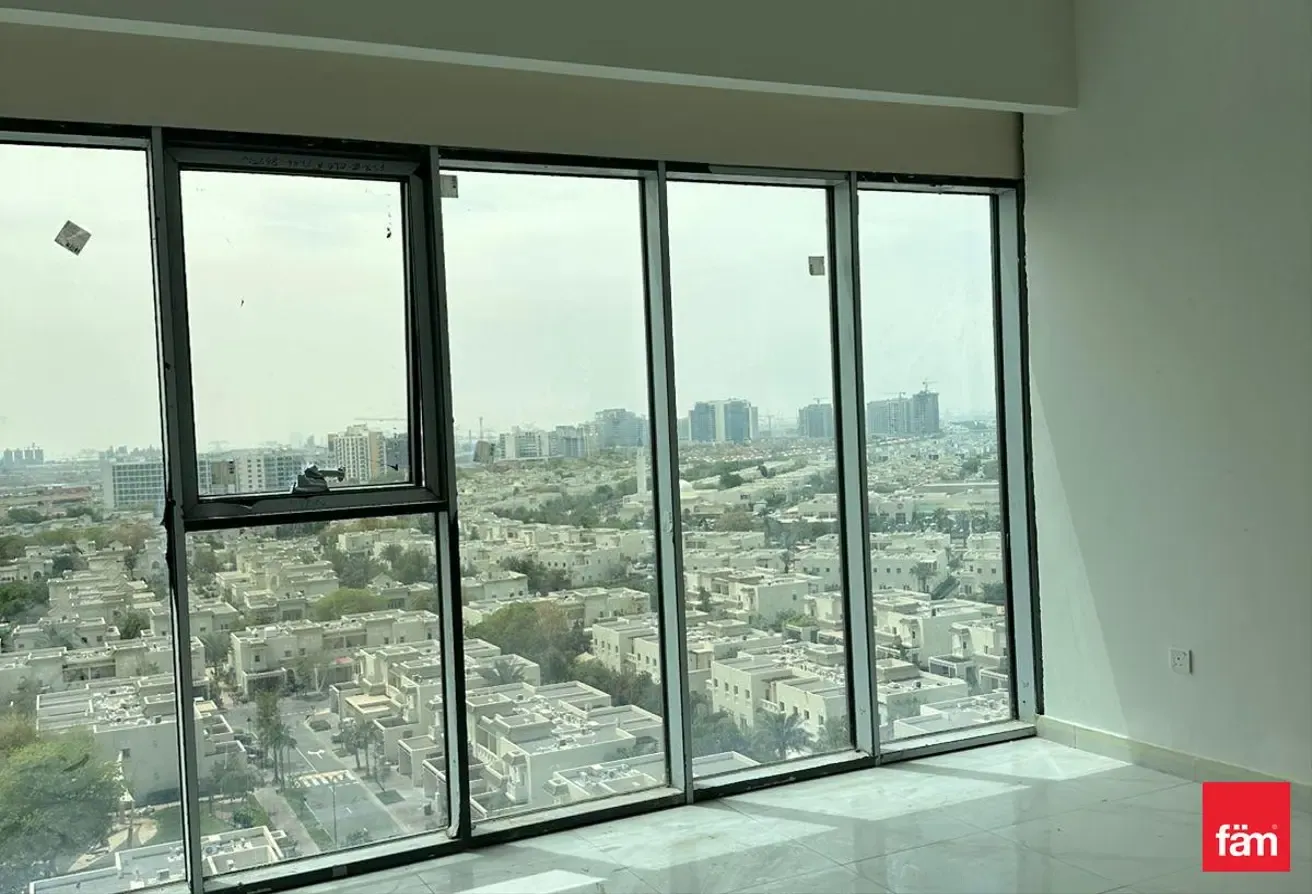 Amazing Amenities, Unobstructed View !