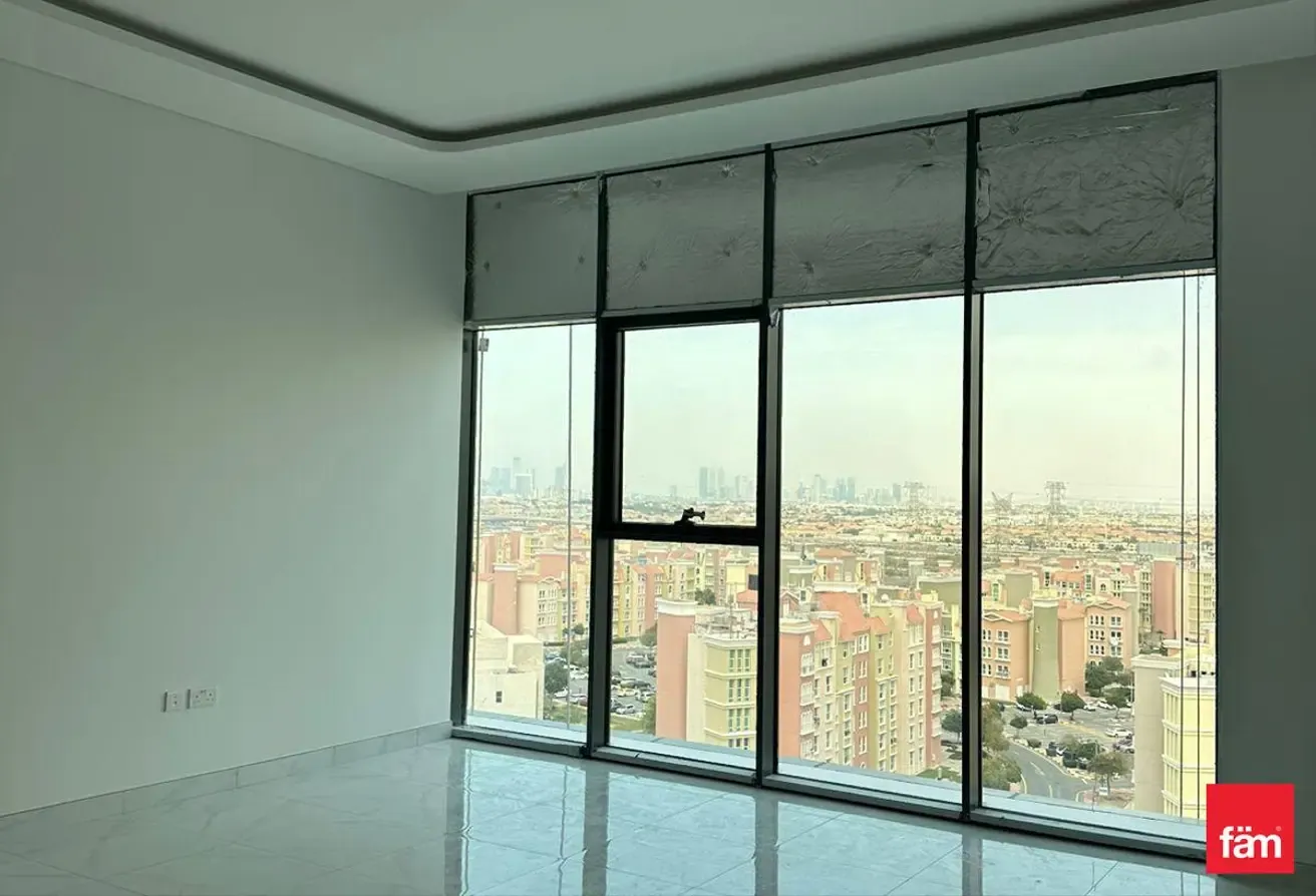 Amazing Amenities, Unobstructed View !