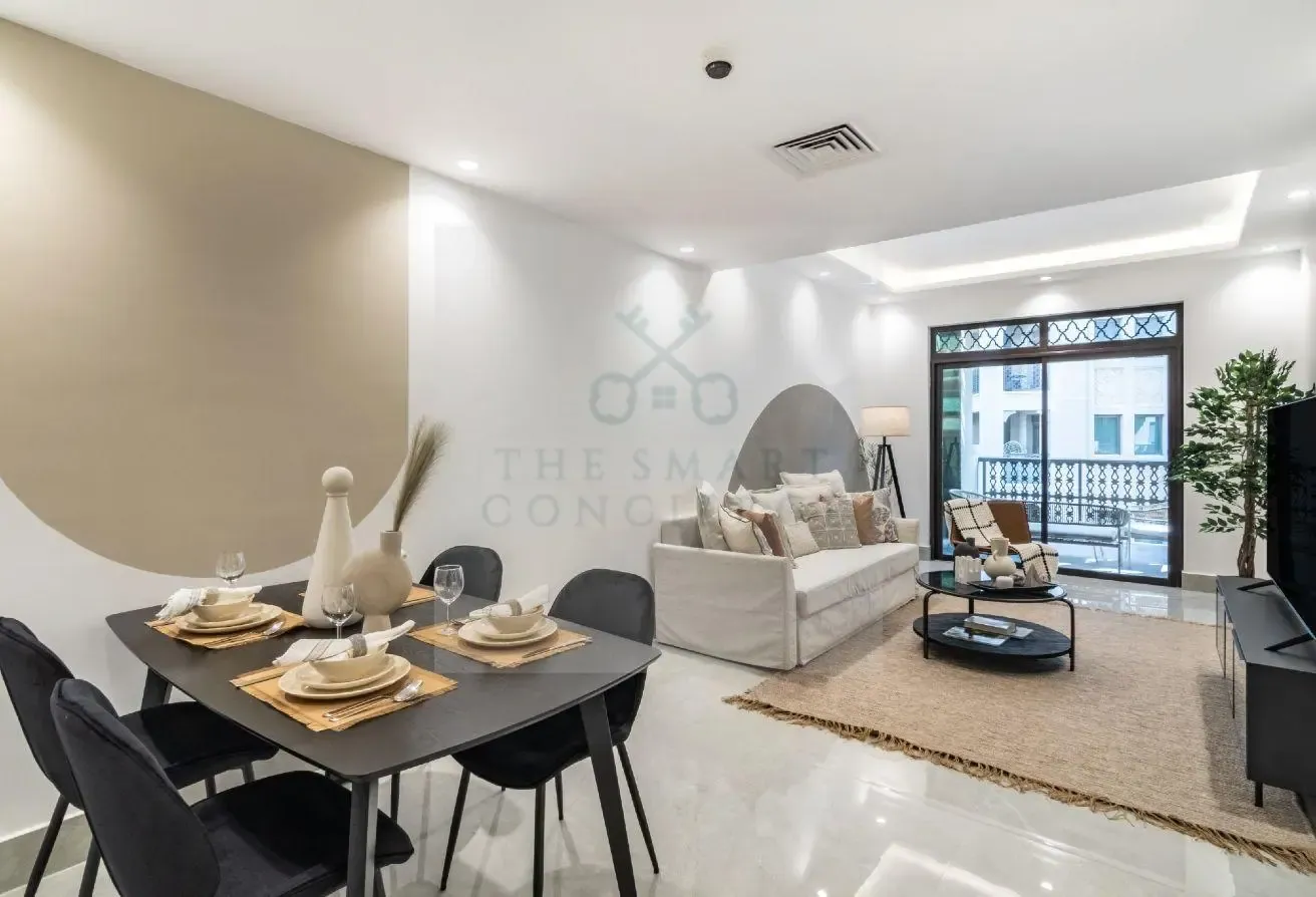 Opulent 1 BR in Reehan 8 with pool view! Sleeps 3!