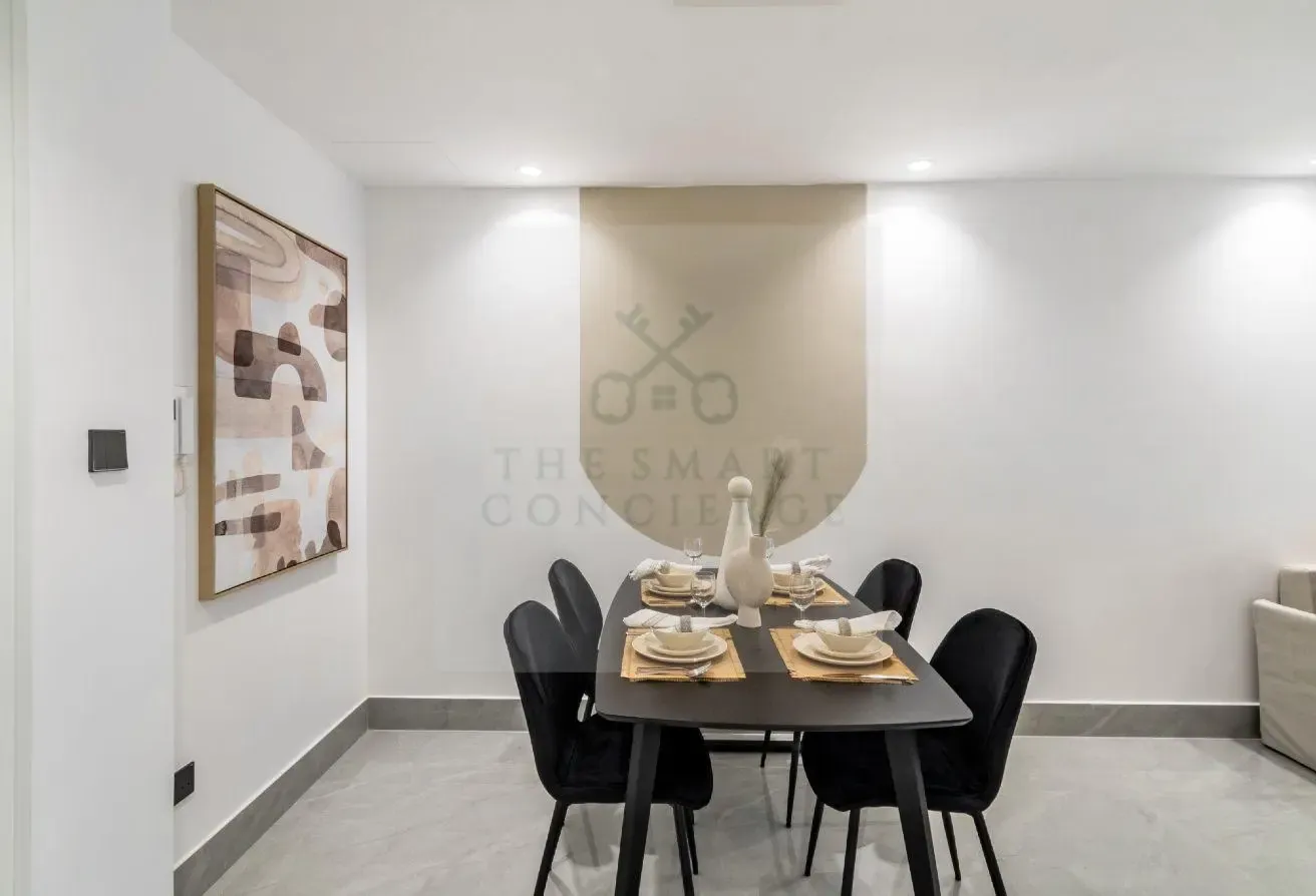 Opulent 1 BR in Reehan 8 with pool view! Sleeps 3!