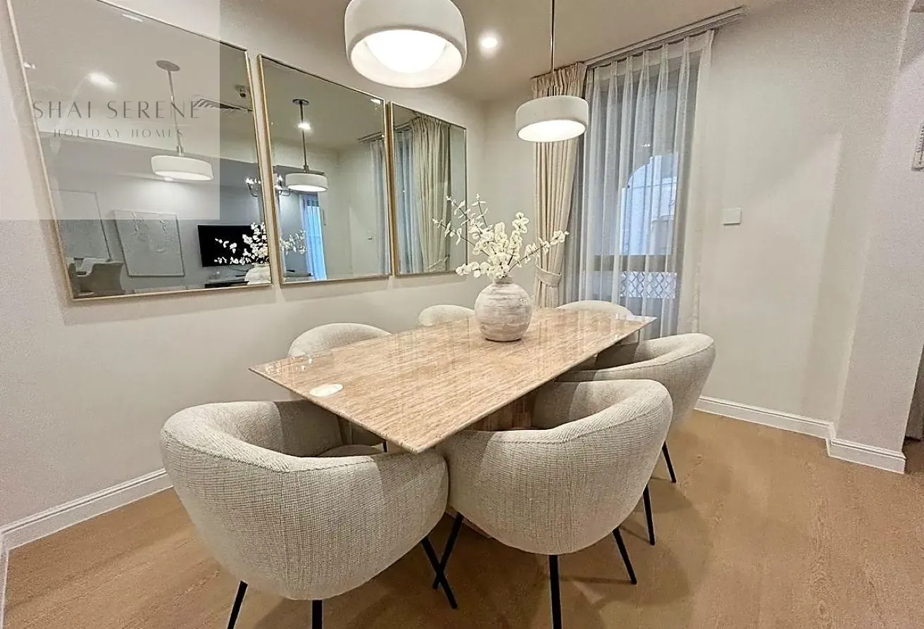 Upgraded Luxury 2BR Old Town | Terrace | Downtown