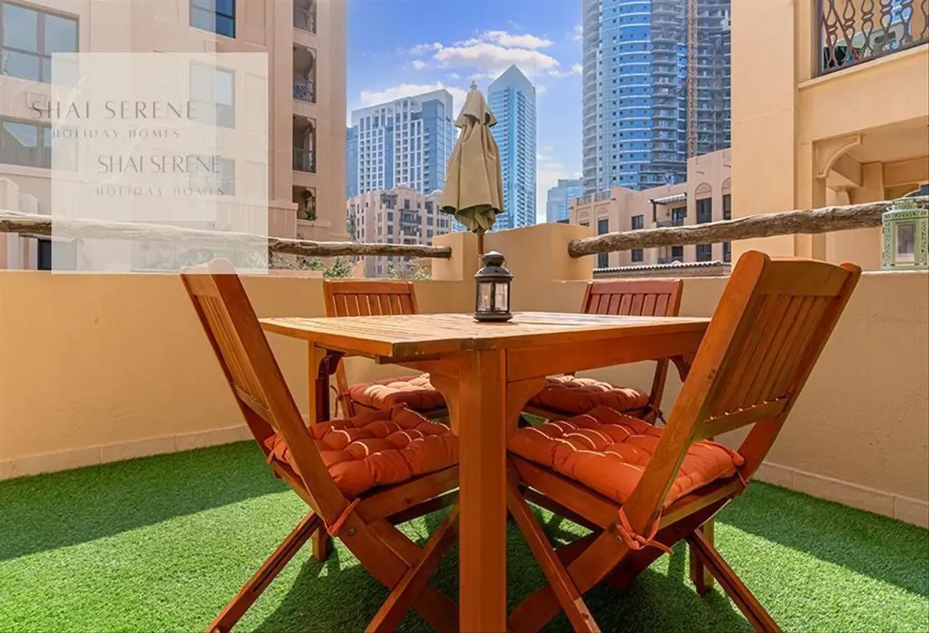 Upgraded Luxury 2BR Old Town | Terrace | Downtown