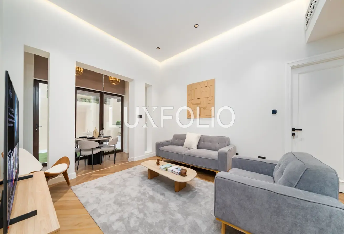 SUMMER OFFER UPGRADED OLD TOWN 2BR AVAILABLE NOW