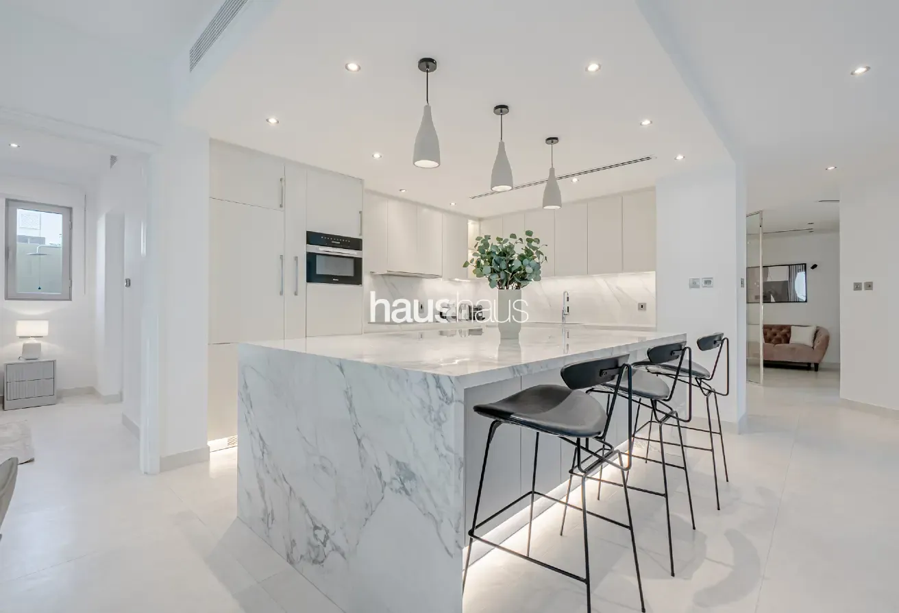 Fully Upgraded | High-end Finishes | Huge 3BR