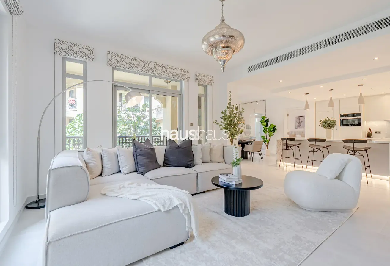 Fully Upgraded | High-end Finishes | Huge 3BR