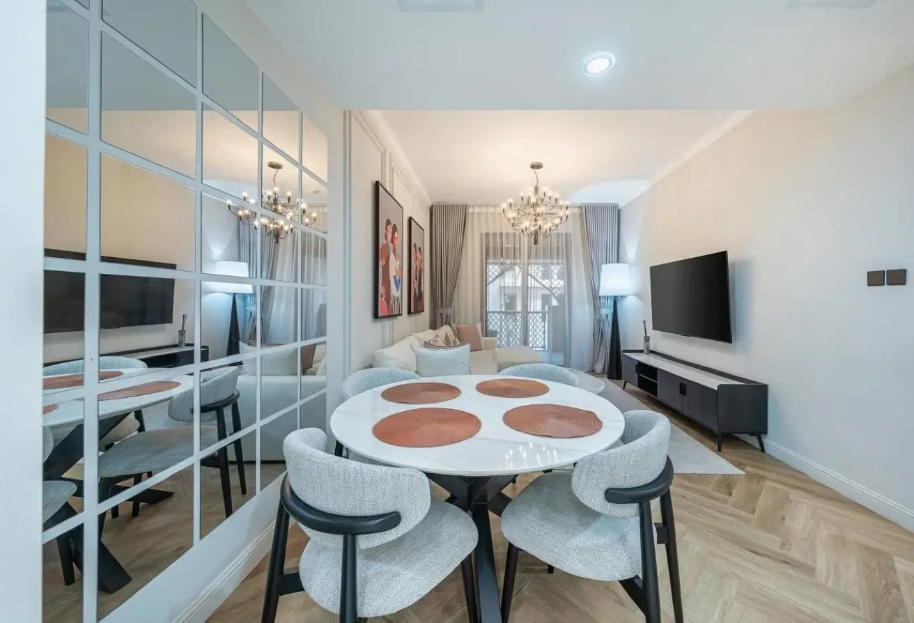 Fresh Designer Renowation | OldTown Downtown | 1Br