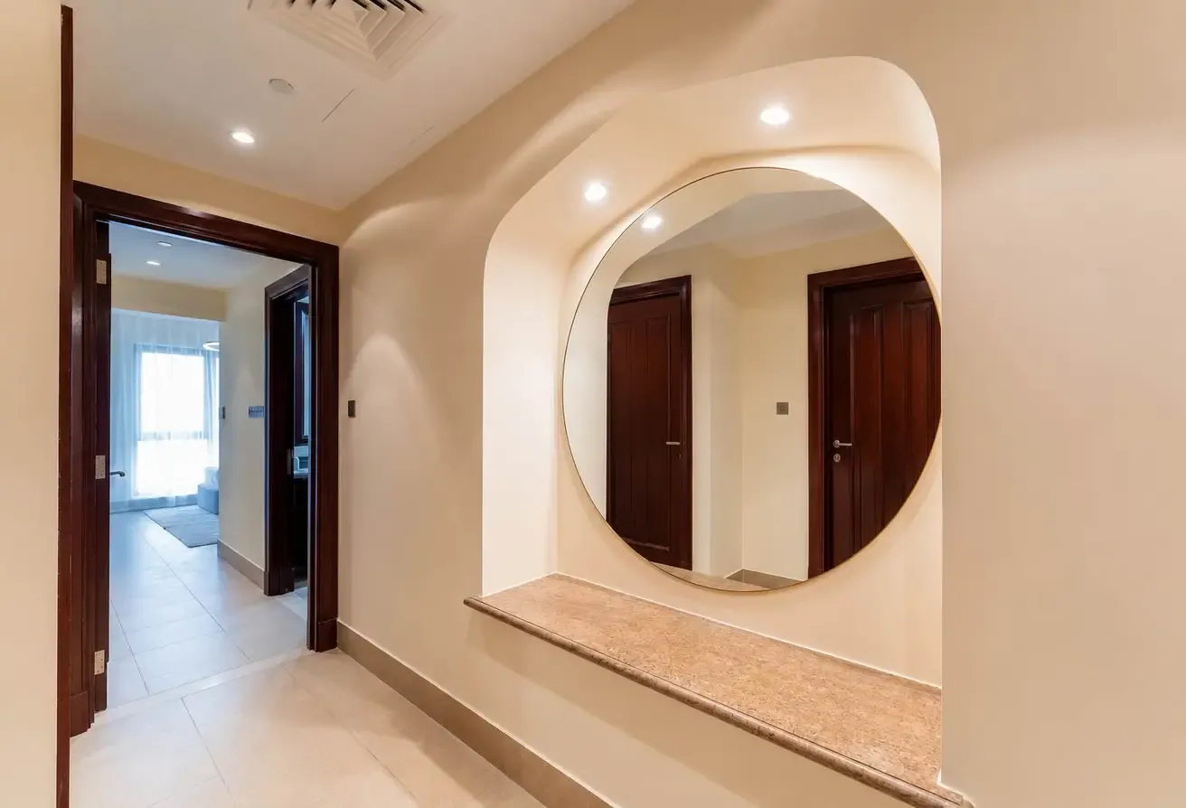 Dubai Apartment: 2 Bedrooms & Swimming Pool