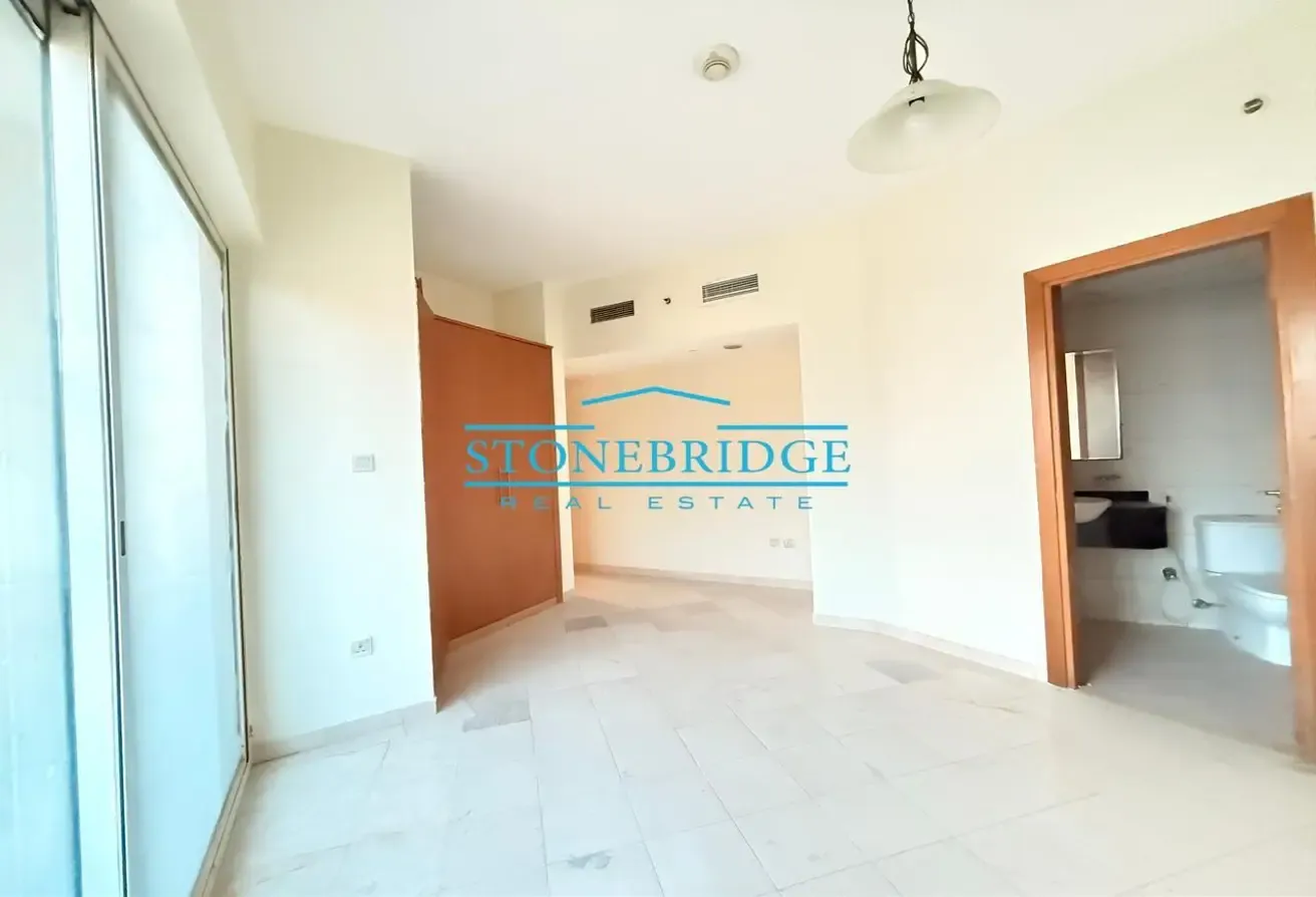 READY TO MOVE | LAKE VIEW | SPACIOUS