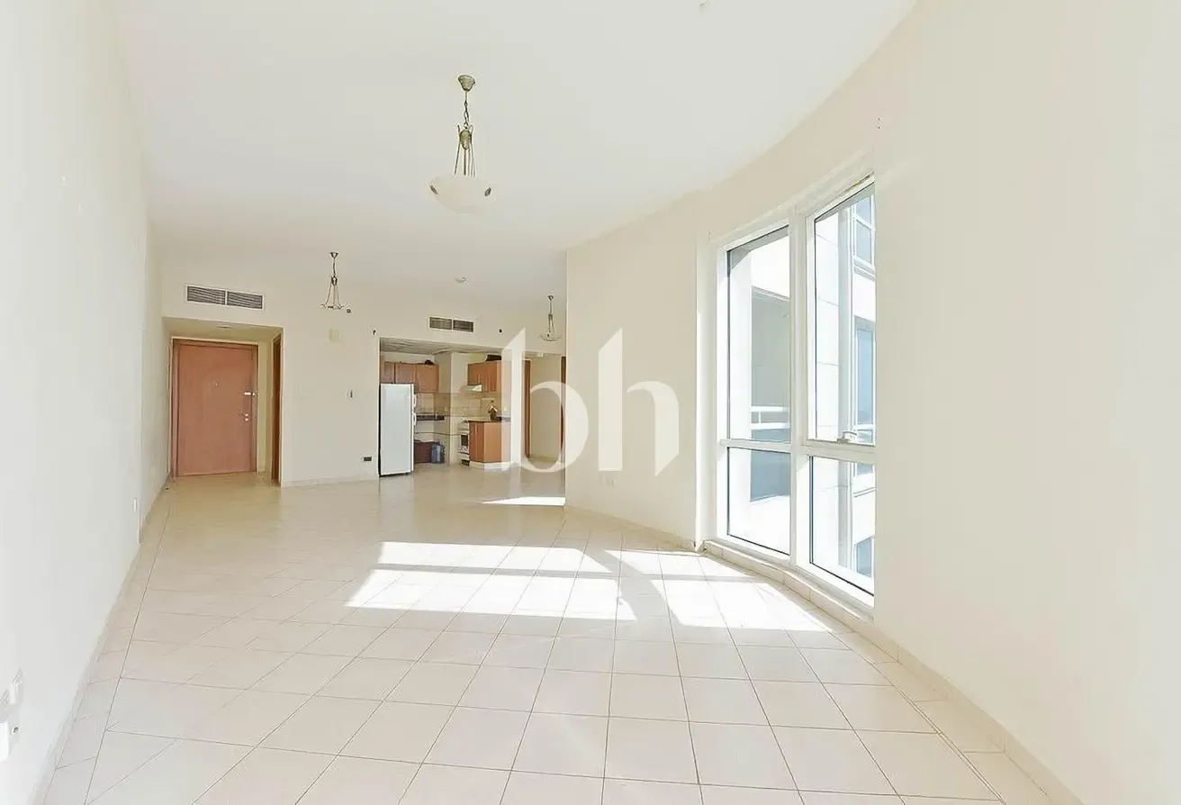 Balcony | Ready to Move In | Managed