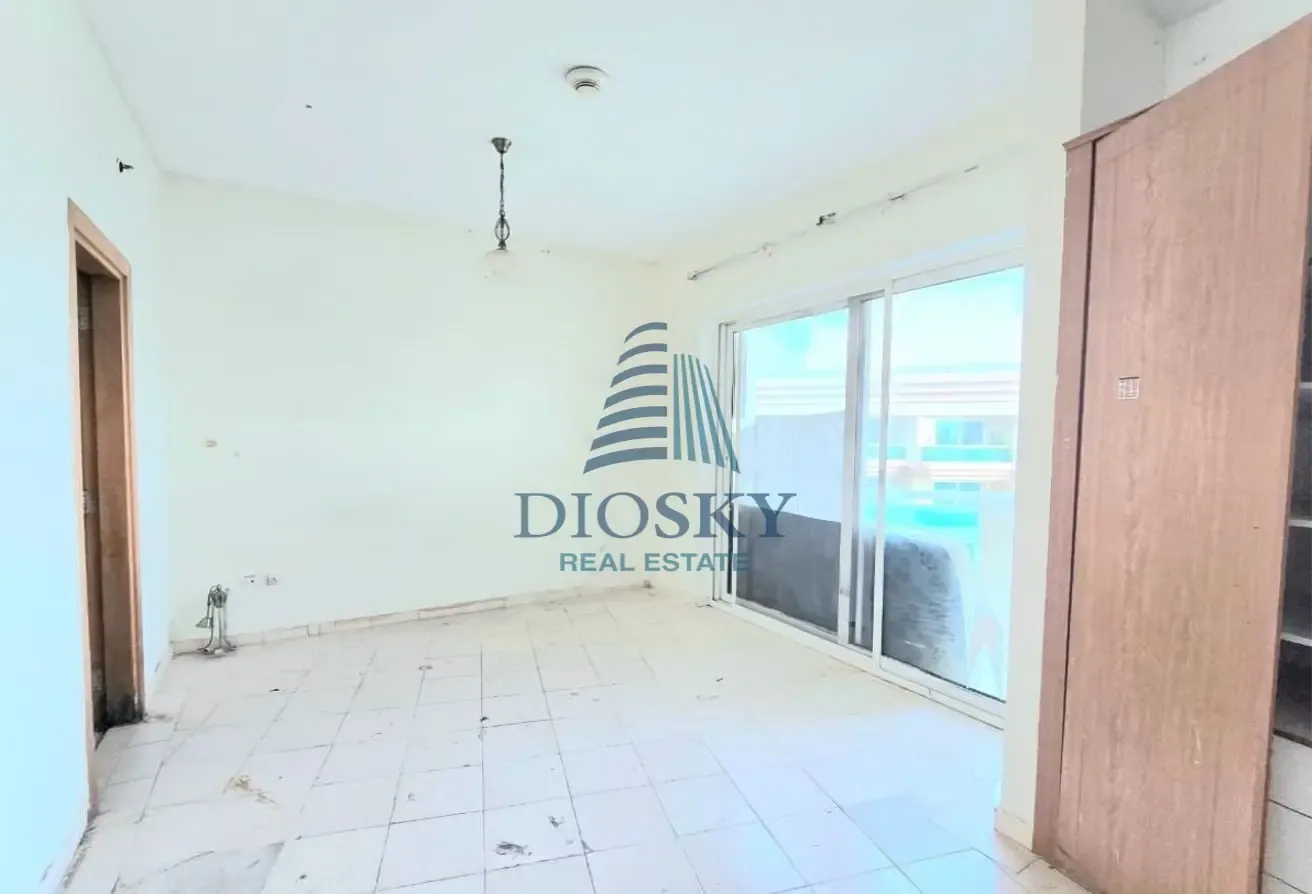 Well Maintained | Higher Floor | Full Lake View