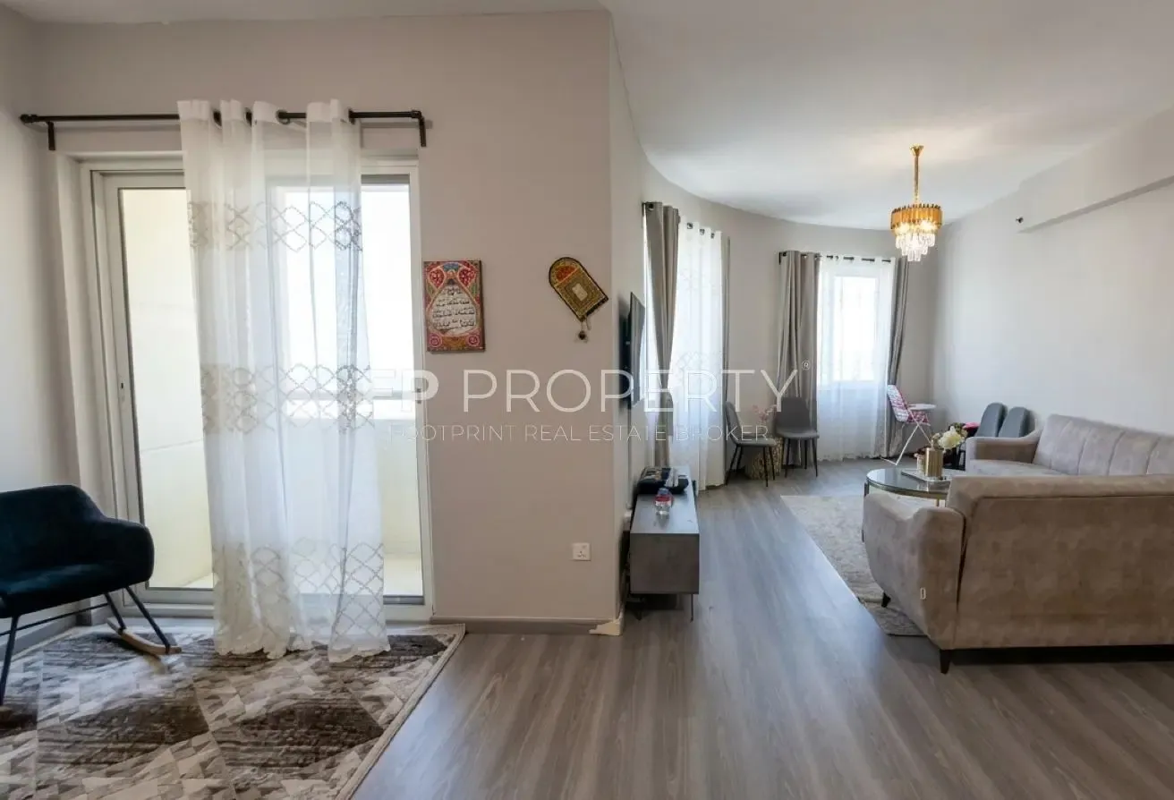 Well Maintained Homely Feel Higher Floor Lake View