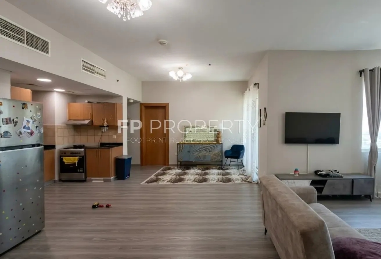 Well Maintained Homely Feel Higher Floor Lake View