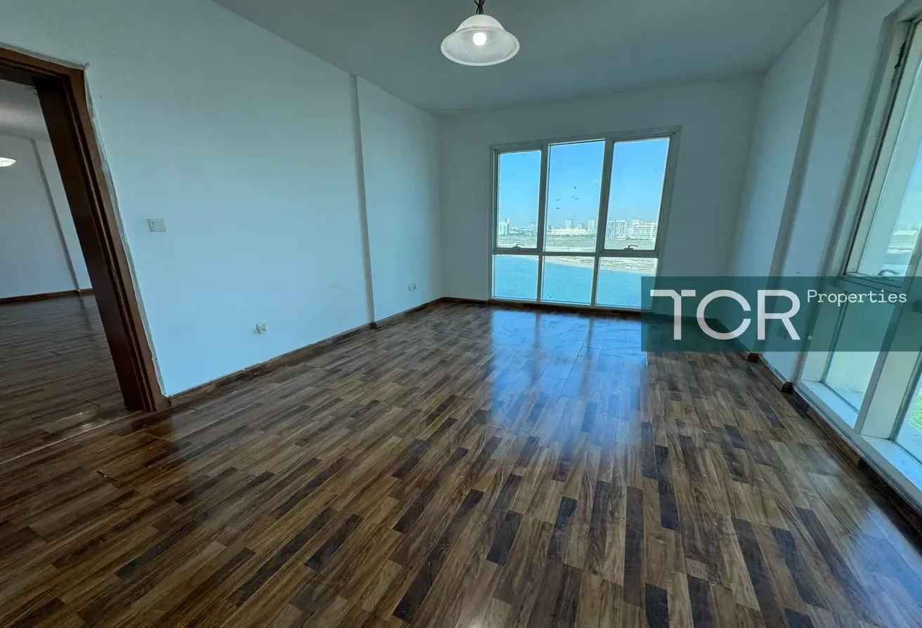 1402 sqft | FULL LAKE VIEW /BIG APARTMENT 2BHK / LAGO VISTA / WITH 2 BALONY / IMPZ