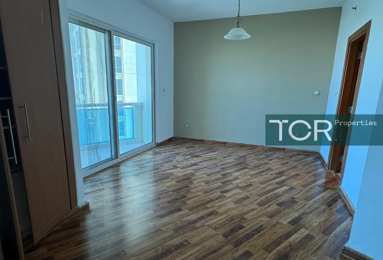 1402 sqft | FULL LAKE VIEW /BIG APARTMENT 2BHK / LAGO VISTA / WITH 2 BALONY / IMPZ