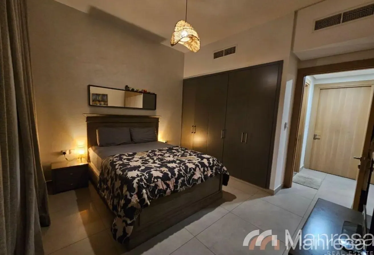 3 Bed room | Prime Location | Spacious