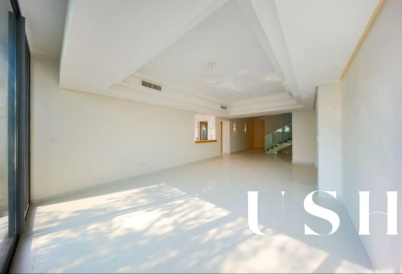 Single Row|Beautifully Landscaped|Vacant Mid March