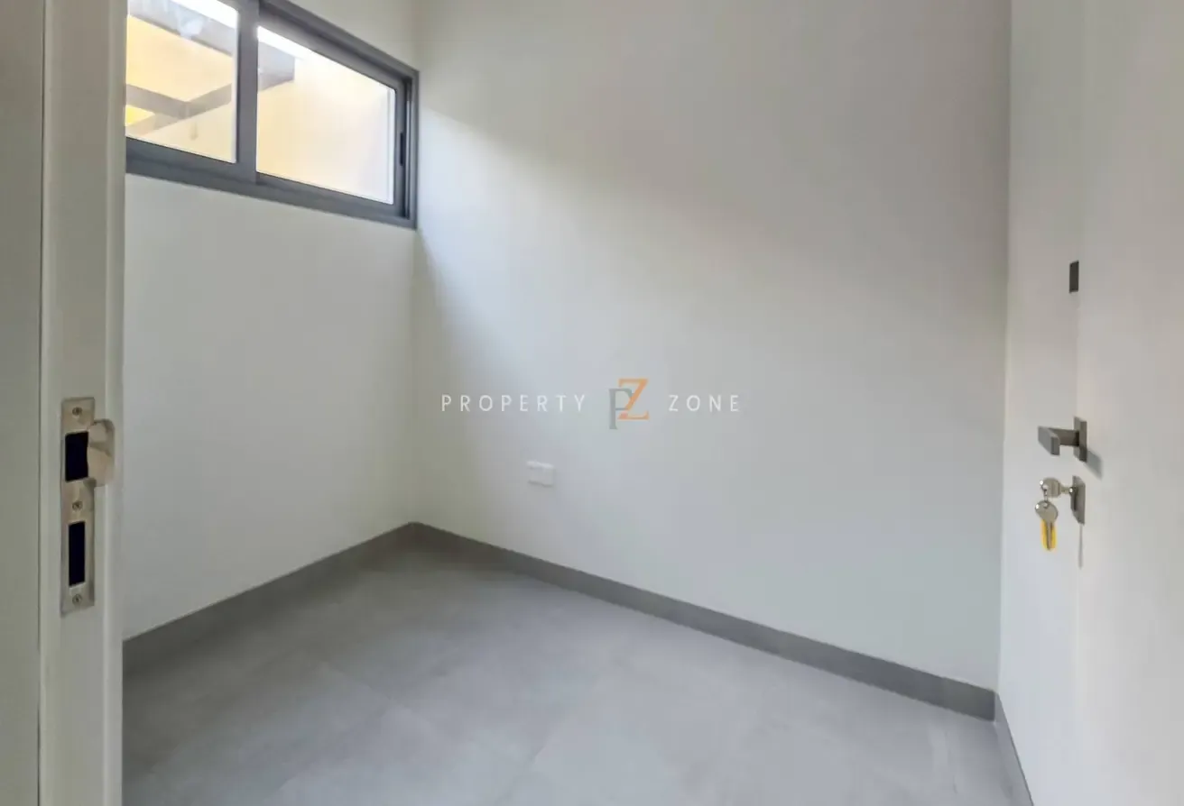 Landscaped Garden | Single row I Vacant Soon