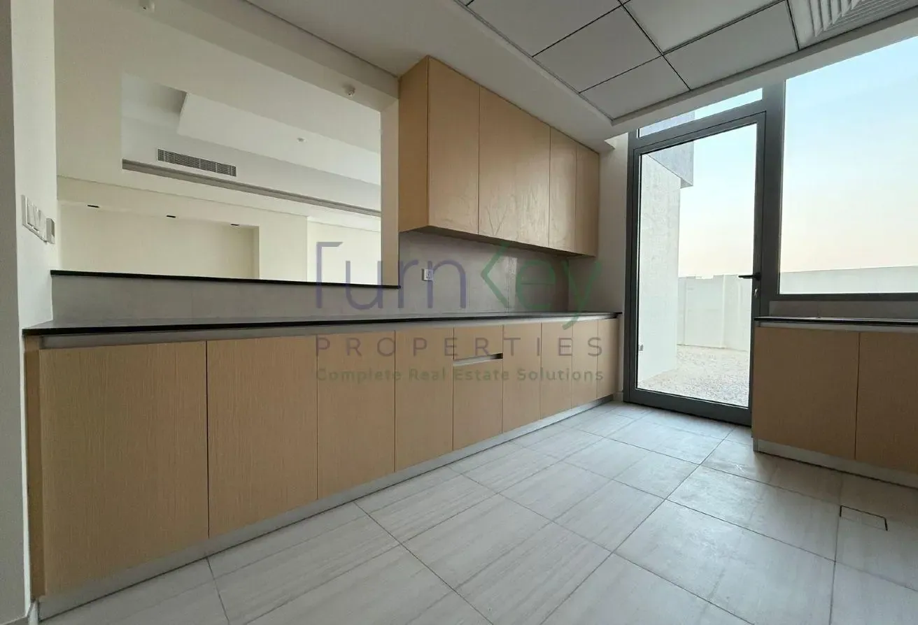 3 Bed plus Maids | Well Maintained | Spacious