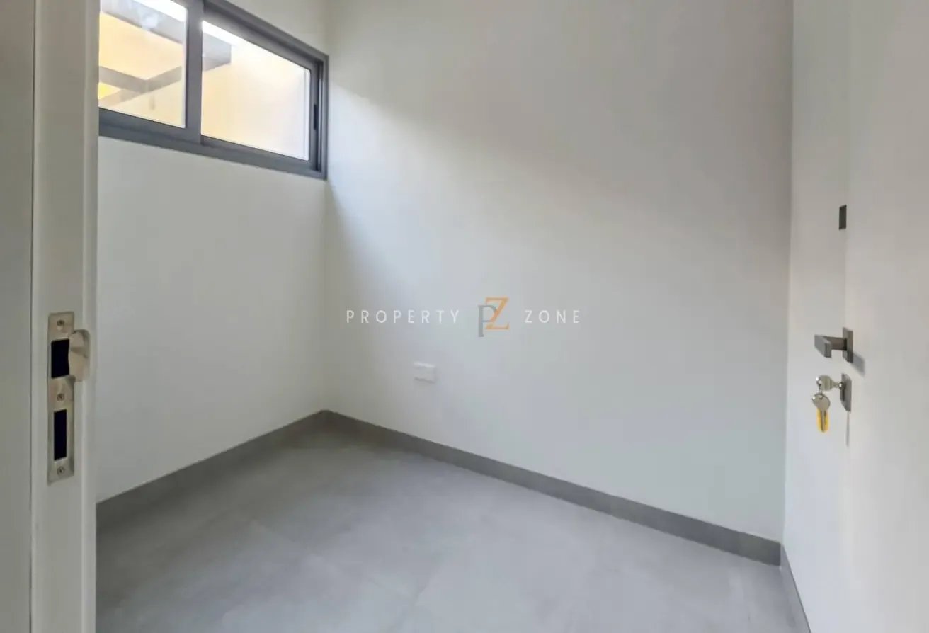 Vastu Home | Modern Design | Close to Pool & Park