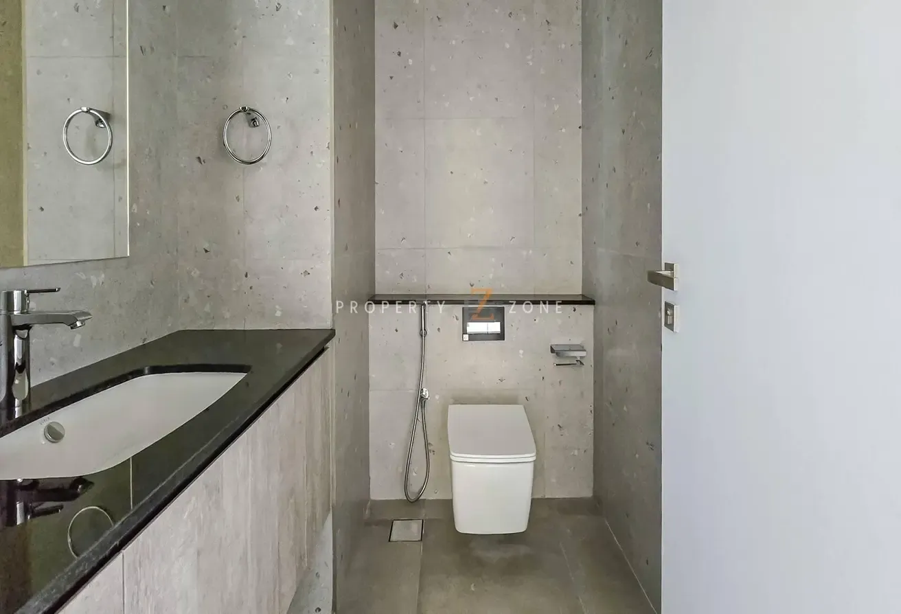 Vastu Home | Modern Design | Close to Pool & Park