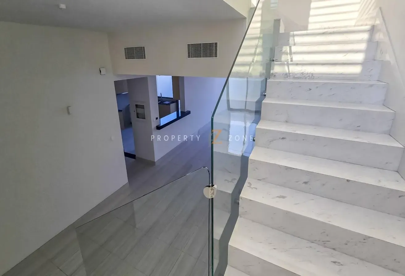 Vastu Home | Modern Design | Close to Pool & Park