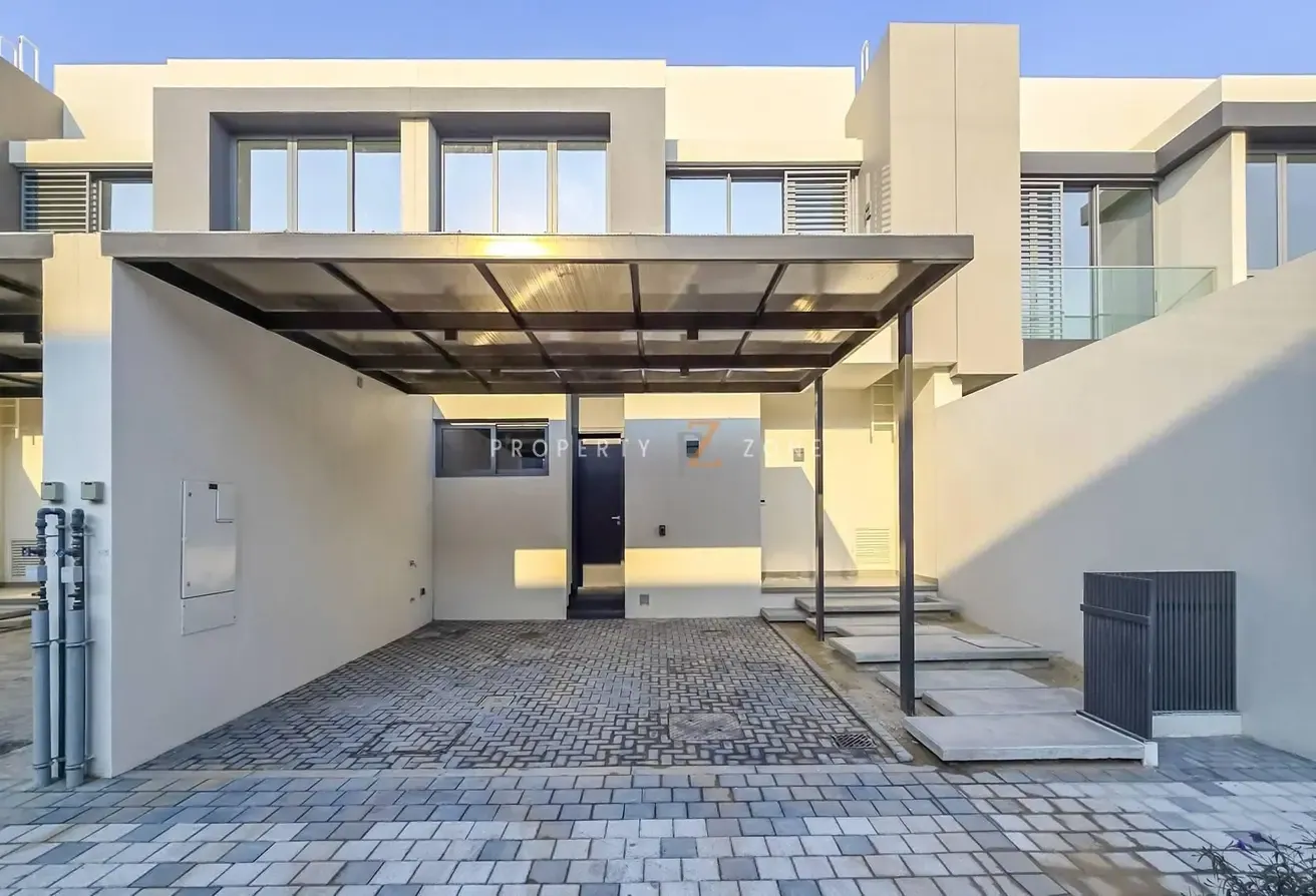 Multiple Option | Close to Entry Exit | Brand New