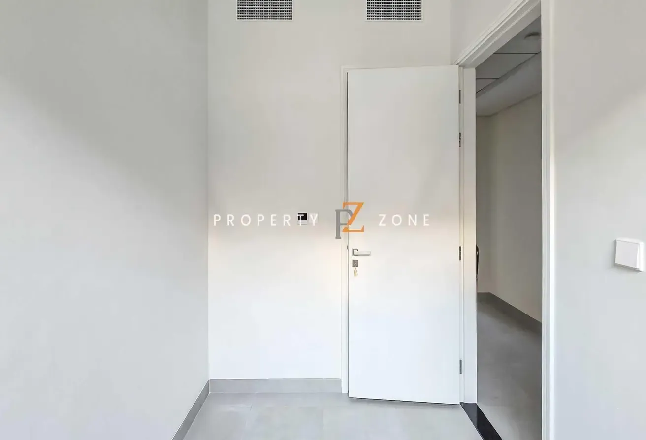 Phase 1 | Close to Pool n Park | Multiple Cheques