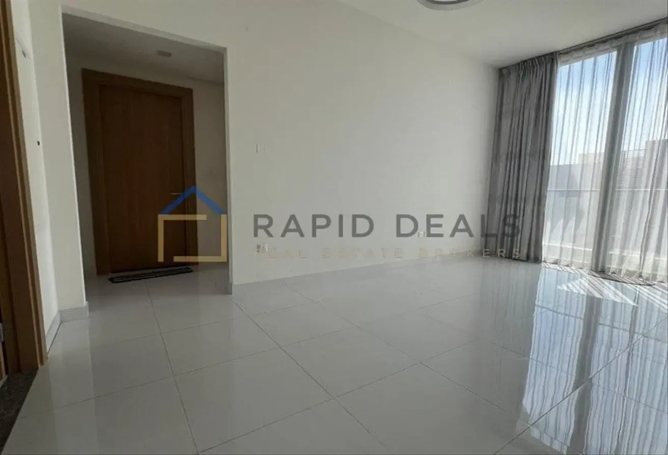 Single row 3BR+M Townhouse at Prime Location