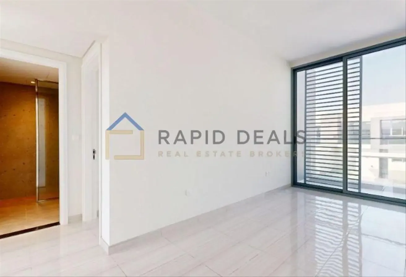 3BR+M Brand New Townhouse on a Large Plot