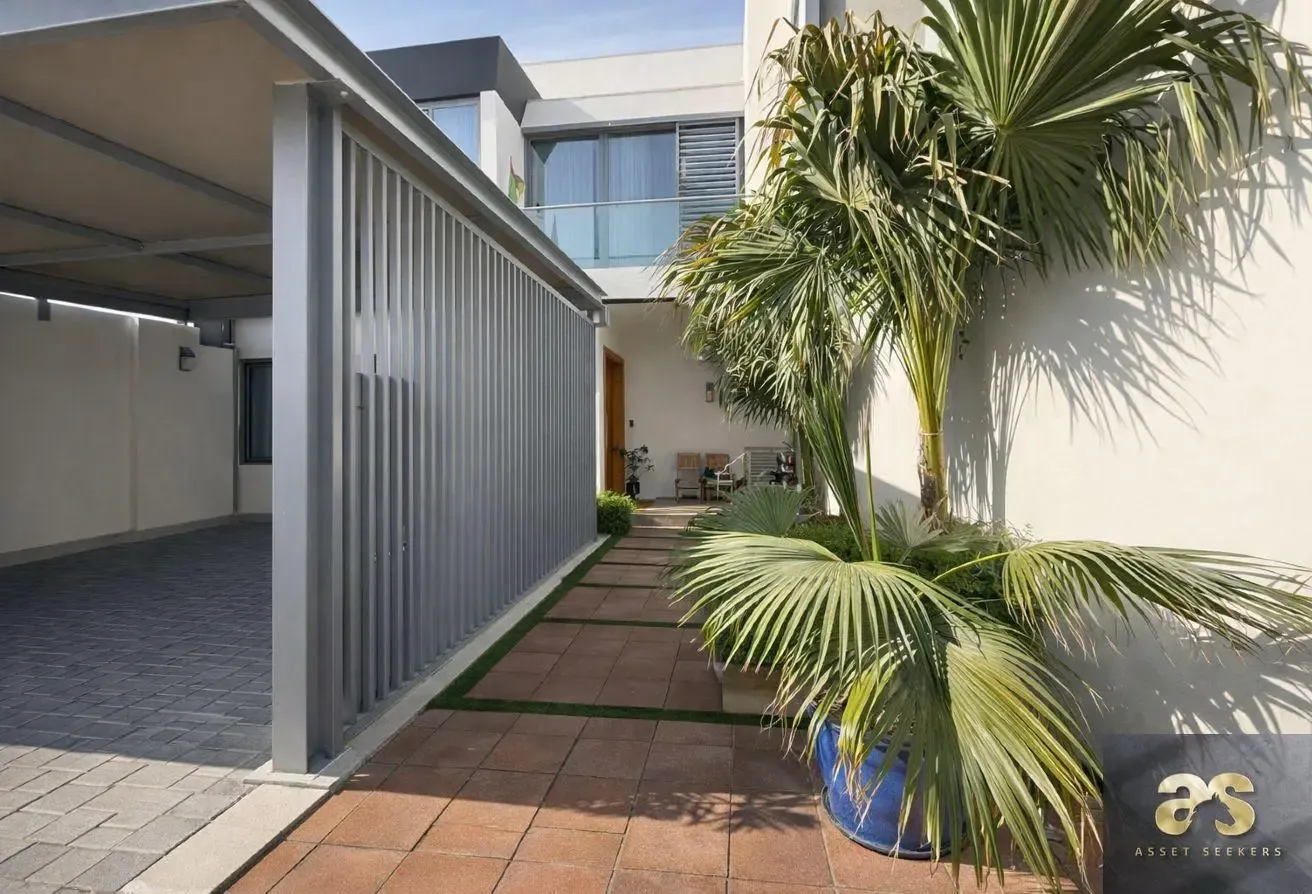 3 BR | Single Row | Spacious | Prime Location