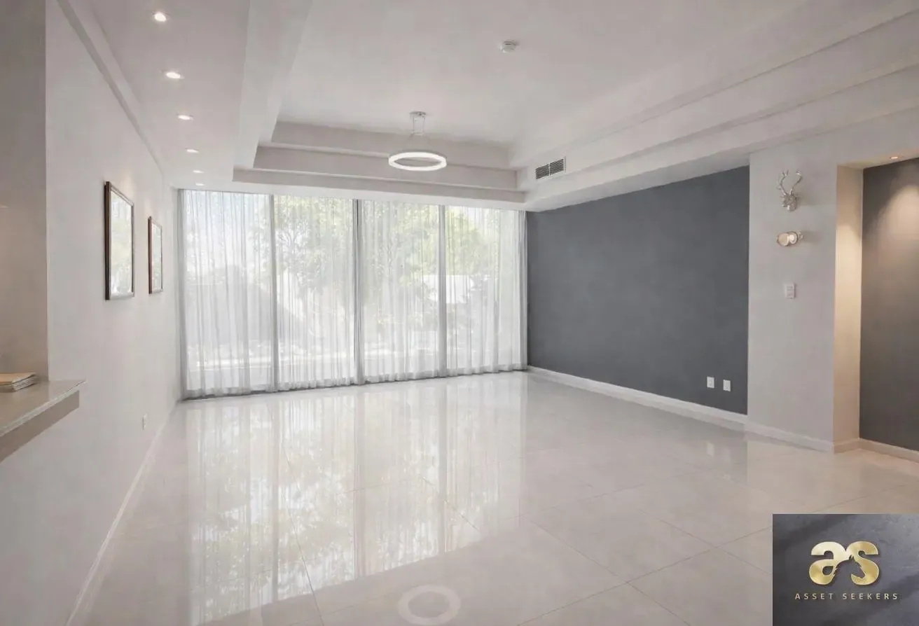 3 BR | Single Row | Spacious | Prime Location