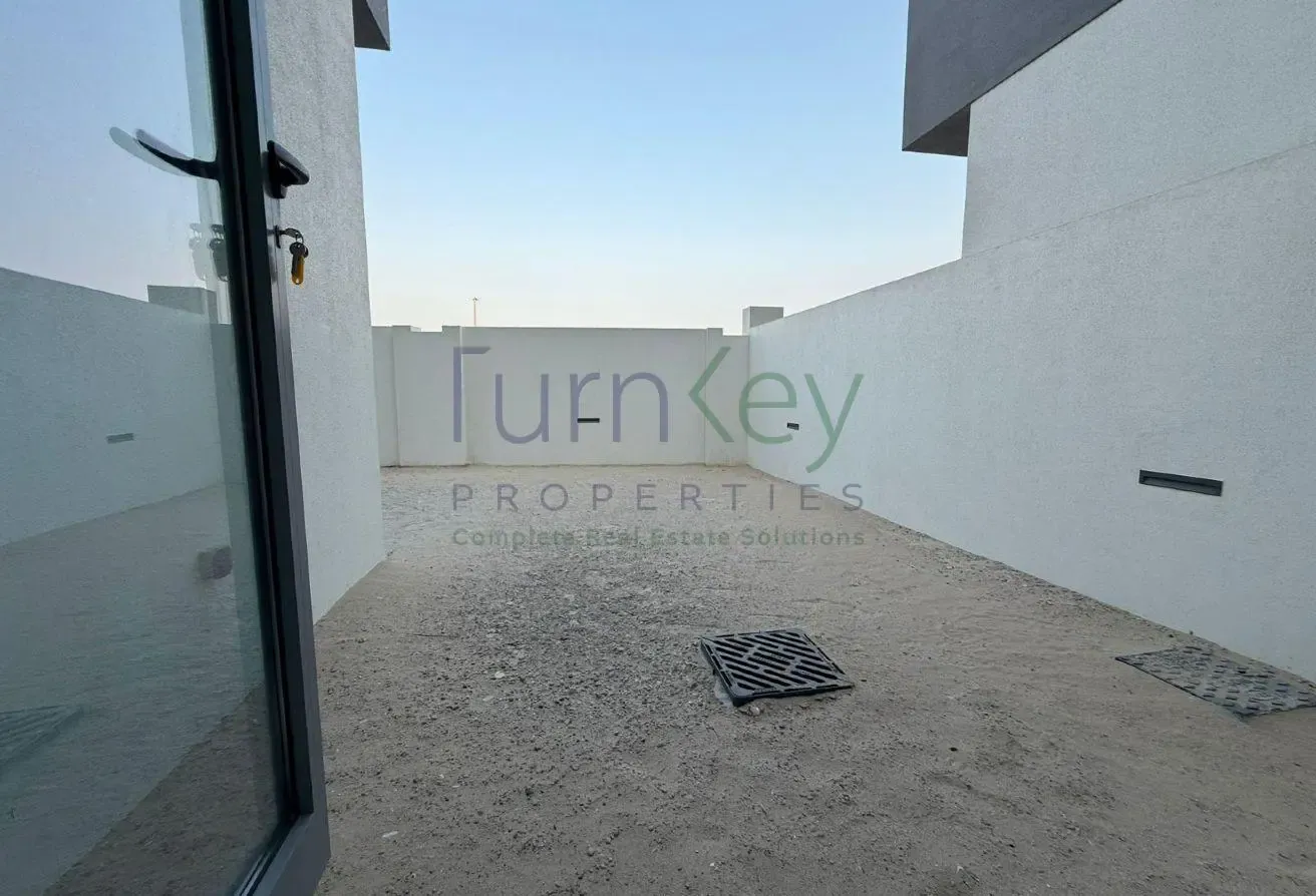 3 Bed plus Maids | Well Maintained | Spacious