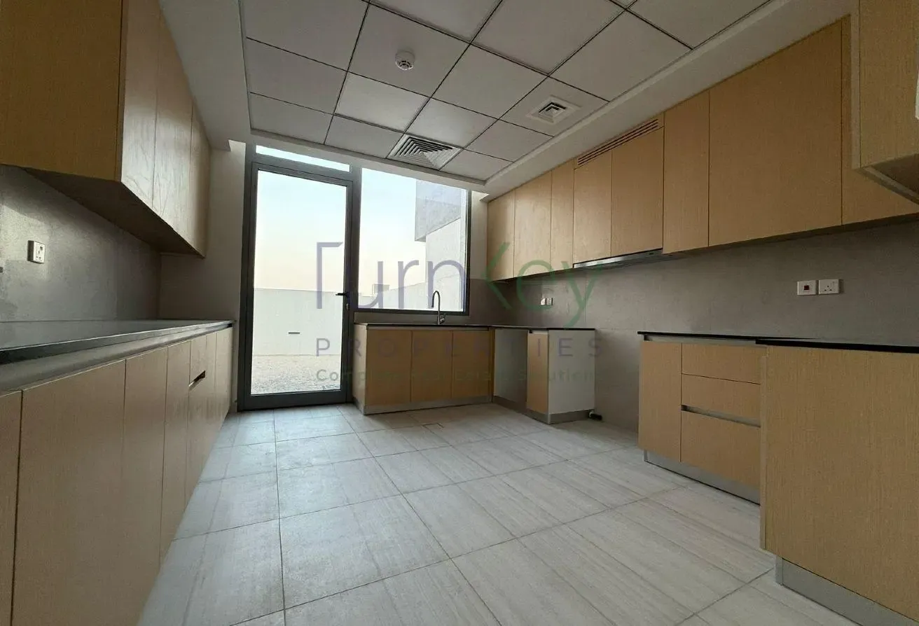 3 Bed plus Maids | Well Maintained | Spacious