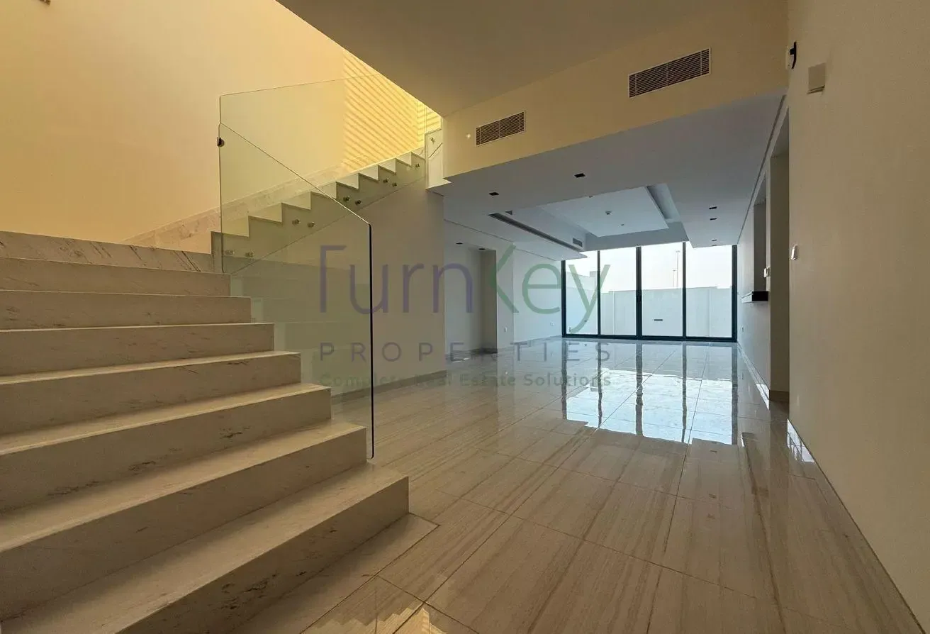 3 Bed plus Maids | Well Maintained | Spacious