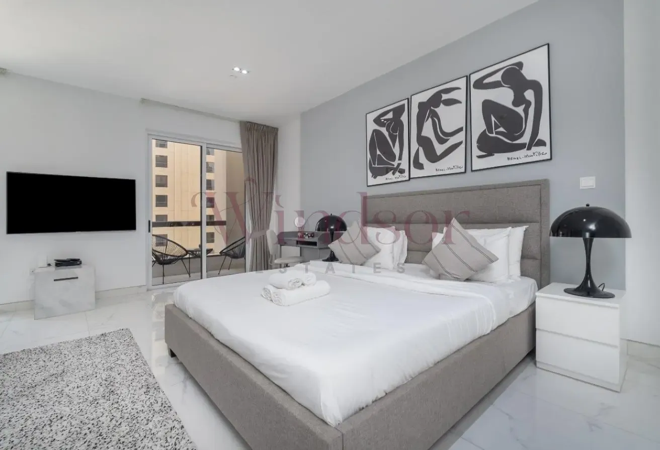 Community View | Low Floor | 12 Cheques