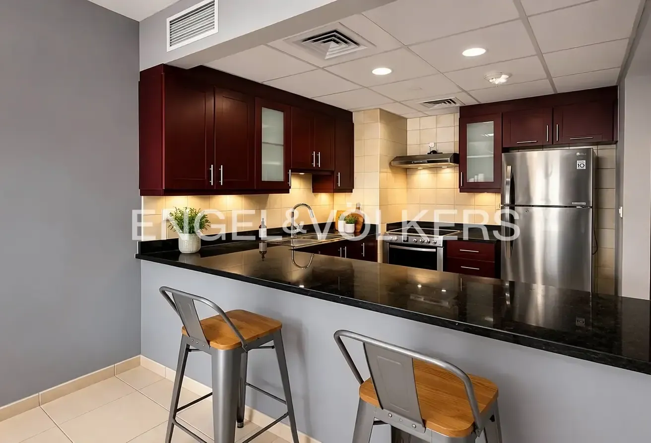 Fully Furnished | High Floor | Beach Living
