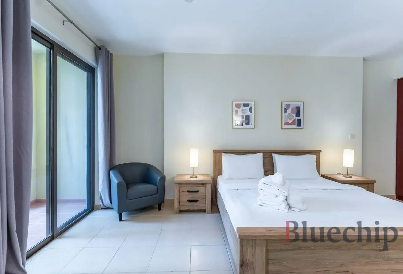 Spacious Layout | Fully Furnished | Community View