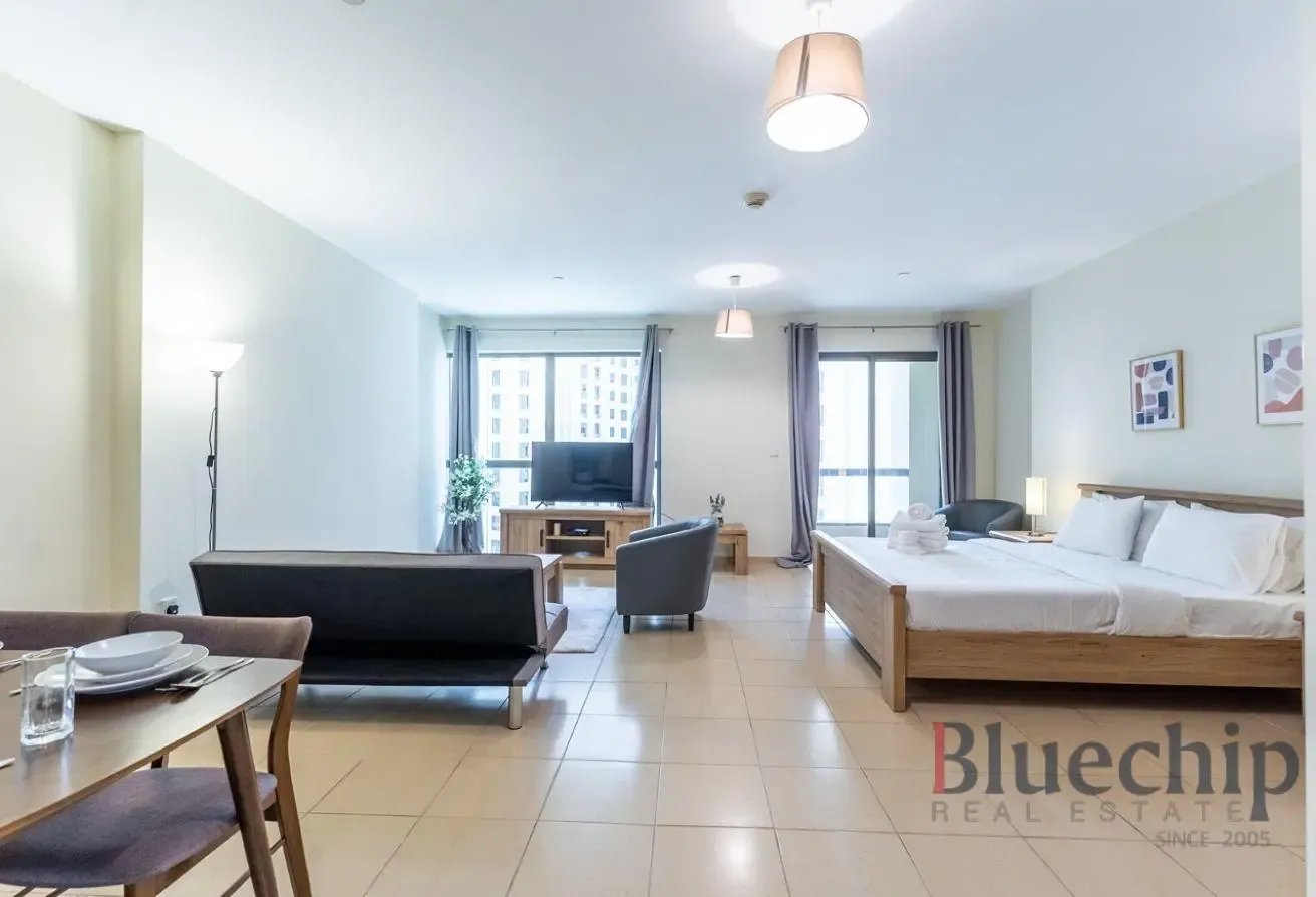 Spacious Layout | Fully Furnished | Community View