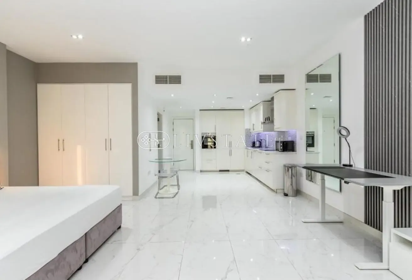 Prime Location | Modern | Vacant