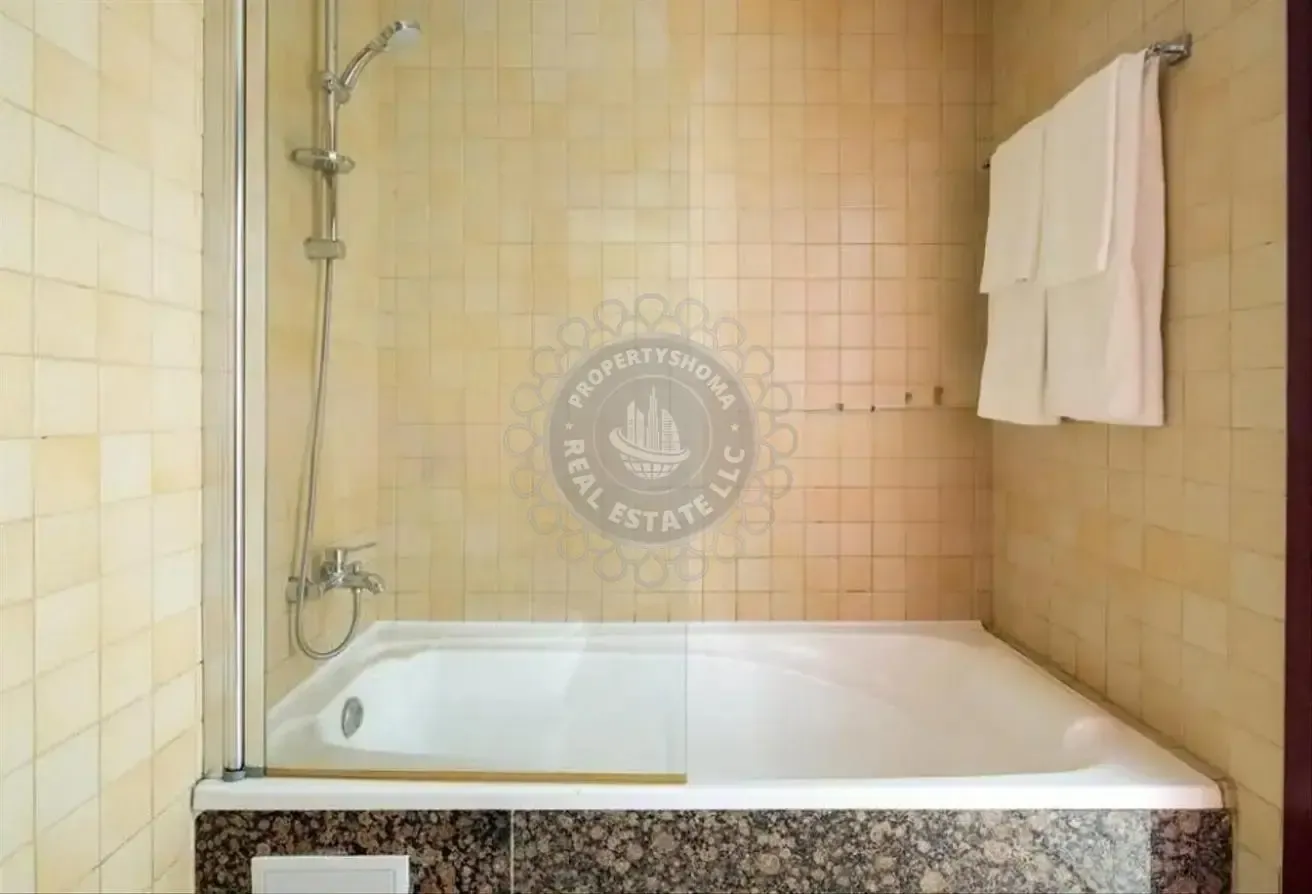 Studio Furnished | Multiple CH | Close to beach