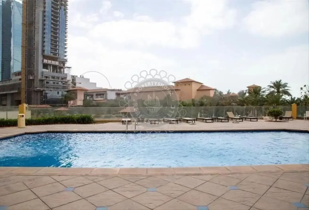 Studio Furnished | Multiple CH | Close to beach