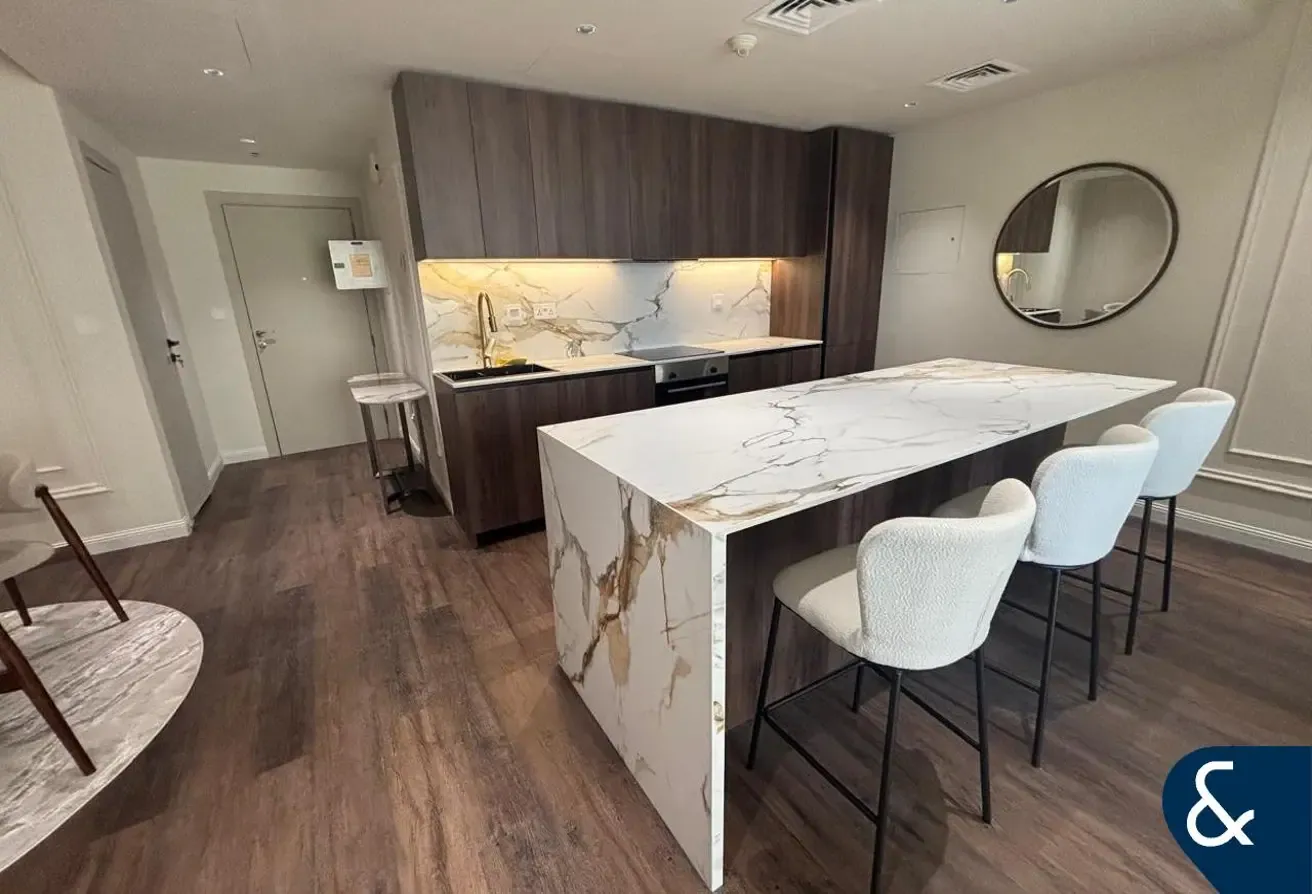 Fully Upgraded | Extended | Furnished