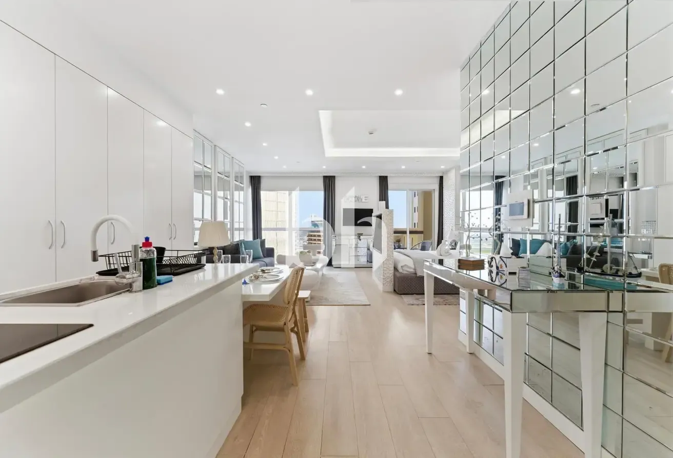 Fully Upgraded | Furnished | Studio